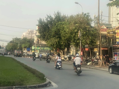 Sos    chính chủ cho thuê dài hạn cửa hàng 2 tầng  kiot  nằm trên phố ẩm thực , bắc từ liêm, hà 2