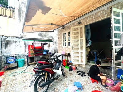 Vip sông sài gòn, mặt tiền thảo điền, q2, dt 101m2   5 x 20   chỉ 13 ty hơn. 0