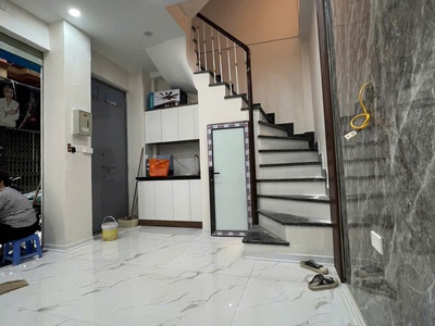 Bán nhà phố tân mai, 22m x 4 tầng , ô tô , kinh doanh, nhà đẹp, 0945676597 0