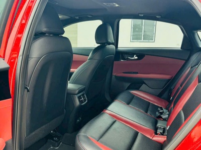 Xe Kia3 3