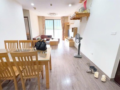 Chính chủ cần bán nhanh căn hộ nằm ở tầng trung - căn góc - 2 mặt thoáng tại 75, tam trinh, hoàng 4