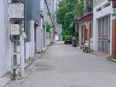 Phúc lợi - long biên chỉ nhỉnh 3 tỷ có ngaymảnh đất vuông vắn như bao diêm, mặt tiền bằng mặt 0