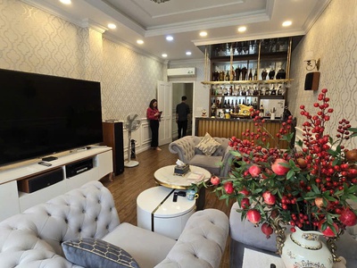 Căn nhà đẹp như mơ mt lý văn phức quận 1, 4 tầng, thang máy, 3pn, nội thất luxury 30 tỷ 0