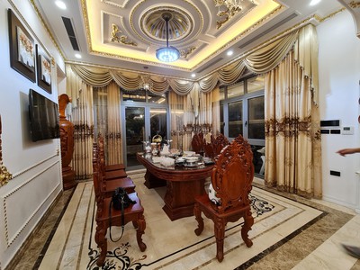 Cần bán gấp biệt thự đơn lập kđt việt hưng: 245m  x 4 tầng, mt 15m, giá nhỉnh 50 tỷ. 4