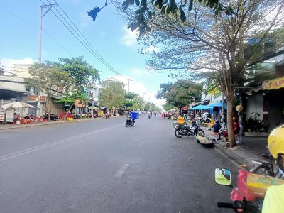 Mặt tiền đường huỳnh tấn phát, nhà bè, khu vực kinh doanh cực tốt, 62,5m2 nở hậu, 6,2 tỷ 1