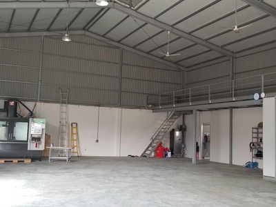 Cho thuê 1000m2 kho, xưởng, văn phòng,pn,wc, đồng khởi 1