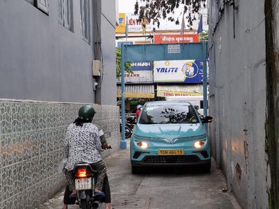 Bán nhà 2 tầng 7x18m 107m2 3pn sát mặt tienf lũy bán bích đối diện ubnd q.tp thuê 10tr chỉ hơn 6 tỷ 0