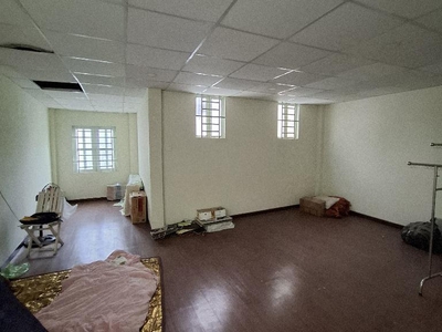 Bán nhà 2 tầng 7x18m 107m2 3pn sát mặt tienf lũy bán bích đối diện ubnd q.tp thuê 10tr chỉ hơn 6 tỷ 1