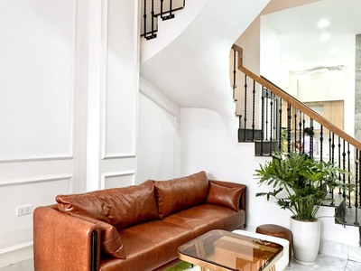 Bán nhà hoàng hoa thám 35mx5 tầng, nhà đẹp ở ngay, gần phố 6.8 tỷ. 1