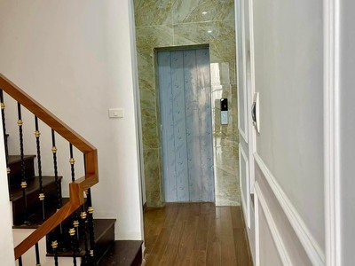 Bán nhà hoàng hoa thám 35mx5 tầng, nhà đẹp ở ngay, gần phố 6.8 tỷ. 4