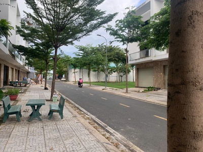 Bán nhà 1 trệt 2 lầu khu dân cư tam hiệp giá ngợp nhất khu chỉ 4ty650 2