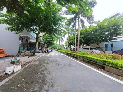 Phân lô - ô tô tránh - mặt tiền rộng. 3