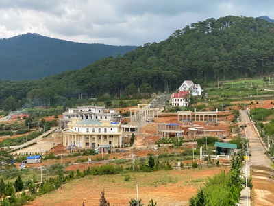 Bán căn biệt thự view núi cực đẹp tại Đà Lạt 3