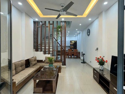 Bán ngôi nhà nguyễn văn cừ - 47m - 4 tầng   ô tô qua cửa ngõ   nhỉnh10 tỷ 0