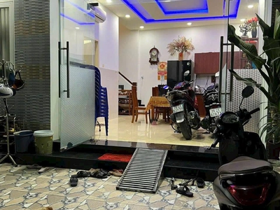 Bán nhà 3 tầng đường oto xã vĩnh hiệp nha trang giá 2ty700 0