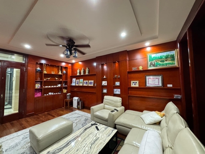 Huỳn thúc kháng-đống đa-phân lô-vỉa hè kd vip-dt 75m xmt 4.5mx9 tầng-32,5 tỷ  tl  nhà đẹp -giá hợp 3