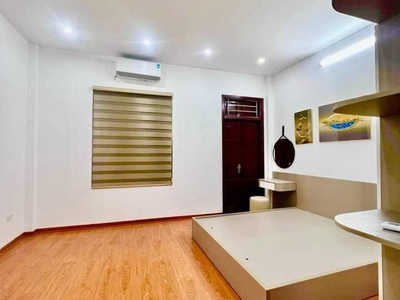 Nhà thích quảng đức,p.6, 39m2,ngang 3.4m, 4 tầng, hxh thông 2