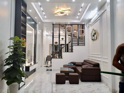 Bán nhà cầu giấy, ô tô tải vào nhà dễ dàng, 5 tầng, 40m2, ở ngay. 8,2 tỷ 1