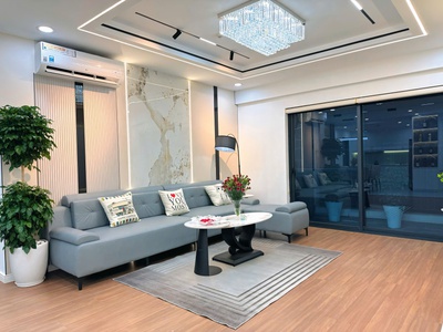 Bán gấp căn 3n tòa vip r1 nội thất hiện đại 1