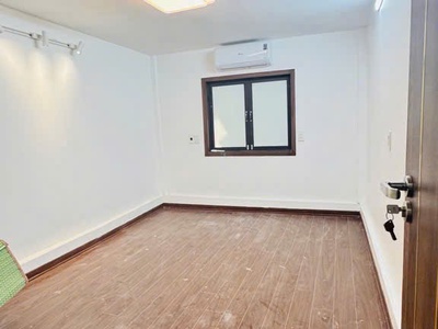 Nhà phân lô cán bộ quận Đống Đa, lô góc 3 thoáng, 3 bước ra ô tô tránh 2