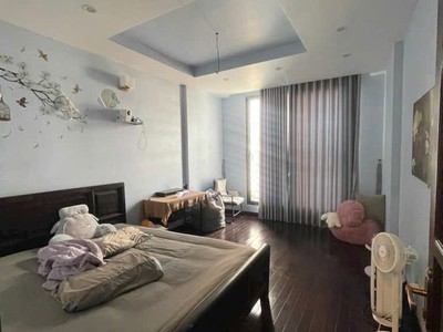 Nhà Lạc Long Quân 96m2 x mặt tiền khủng 9m - 2 thoáng, ngõ thông 2