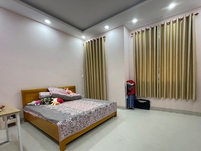 Vị trí đăc địa trung tâm phước long b quận 9, 80m2, 6t, oto vào nhà, ra đõ xuân hợp 50m, nỡ hậu 1