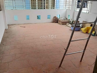 Cần cho thuê nhà 55m2 x 3 tầng ngay ngã 3 Xa La, Hà Đông 2