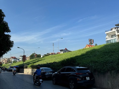 Bán nhà đẹp ngọc thụy - dân tự xây - gần trường việt pháp - ngõ ô tô thông, kinh doanh nhỏ     khu 4