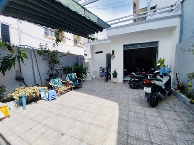 Giảm sốc 500tr chỉ còn 6tỷ2, nhà c4 shr, diện tích khủng 117m2, 1/ nguyễn văn quá cách mặt 0