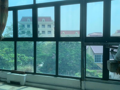 Chính chủ cho thuê nhà 2 tầng   tum mặt đường 359 đường trường chinh,  kinh doanh tốt 3