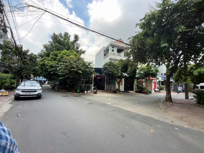 Chỉ còn một căn 3 tầng duy nhất, hxh, giá tốt nhất phường hiệp bình chánh, thủ đức, tp hồ chí minh. 4
