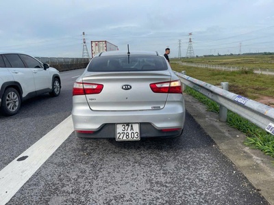 Kia Rio 2015 1.4 AT Sedan - 90000 km- 248 triệu 3