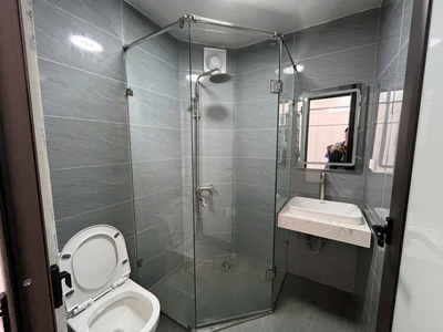 Bán nhà đẹp đường láng, trung tâm, công viên, bệnh viện, 37m2 x 4 tầng x mt 5,9m x hơn 5 tỷ. 2