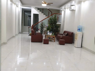 Cho thuê mặt bằng tầng 1 phúc diễn nam từ liêm hà nôi 0