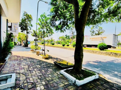 Cần bán 67,45m2 đất mặt tiền rộng đường đôi Tứ Minh kđt Vạn Lộc 0