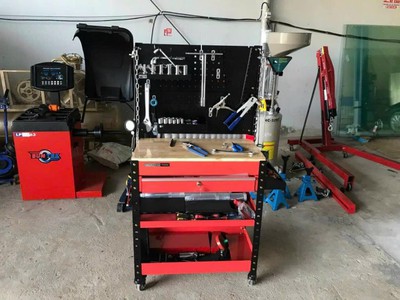 Kiểm tra Tủ Đồ Nghề: Những Dấu Hiệu Bị Gỉ Sét Và Cách Khắc Phục 1