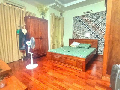 Nhà đẹp, ngõ nông Liễu Giai 58m2 x mặt tiền to, đẹp 7M, kinh doanh cho thuê tốt. 2