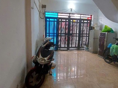 Bán nhà Nghĩa Dũng, Ba Đình. Ô tô đỗ cửa, Kinh doanh sầm uất 93M2.. 2