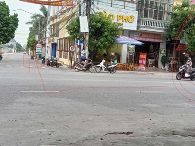 Nhà chính chủ 2 mặt phố, phố chính mặt đường 39b phố hùng thắng, tt. tiền hải, thái bình 0