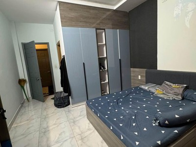 Nhà mt hẻm đinh tiên hoàng - gần cầu bông, 70m2, 4 tầng ,3,5x20m, sổ đẹp , hc 0