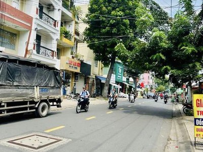 Mặt tiền kinh doanh đường 20m - sẵn dòng tiền - 120m 4.1x29  giá 14 tỷ tl 0