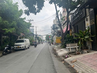 Mua nhà gần vincom thủ đức, cơ hội vàng sở hữu nhà mặt tiền 4 tầng, chỉ hơn 9 tỷ 0