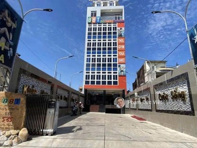 Vị trí đẹp tòa nhà siêu vip 535 lê văn khương quận 12 - 9x47m - hầm 6 lầu - hđt 150tr -giá bán : 50 4