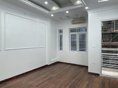 Bán nhà mặt phố vỉa hè rộng kinh doanh sầm uất trung tâm quận đống đa thang máy giá hơn 20 tỷ xíu 3