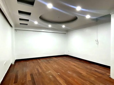 Bán nhà mặt phố vỉa hè rộng kinh doanh sầm uất trung tâm quận đống đa thang máy giá hơn 20 tỷ xíu 4