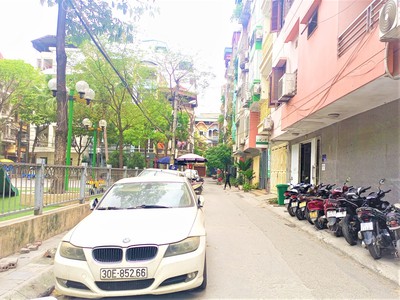 Mặt ngõ, ô tô, cho thuê 500tr/ năm  bán nhà thái thịnh, đống đa, 58m 6t thang máy 1