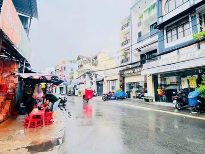 Nhà bán căn hộ dịch vụ dòng tiền ổn định giá.nhỉnh 9tỷ 2