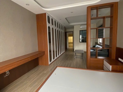 Nguyễn văn cừ, diện tích 184m2, 4 tầng, mặt tiền 7m, giá 42 tỷ 3