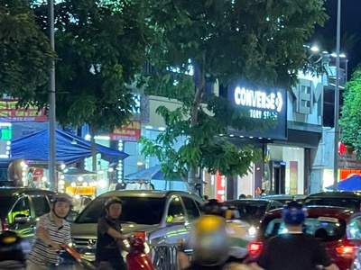 Cho thuê nhà mặt tiền đường quang trung ngay trung tâm ngã 6 gò vấp 4