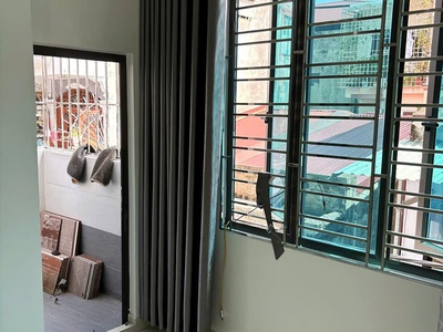 Sos    cực hót    chính chủ bán nhà nguyên căn 18m2 khu công nhân dư hàng đường cột đèn, lê 1